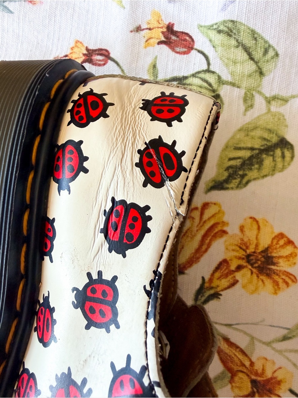 Dr. Martens 8065 Ladybug Print Mary Jane England UK 5 GUC - Picture 4 of 11